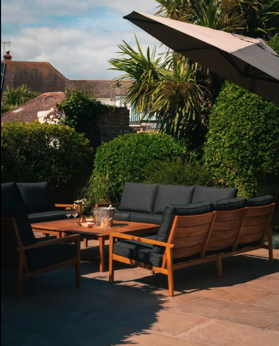 The Seaview terrace lounge